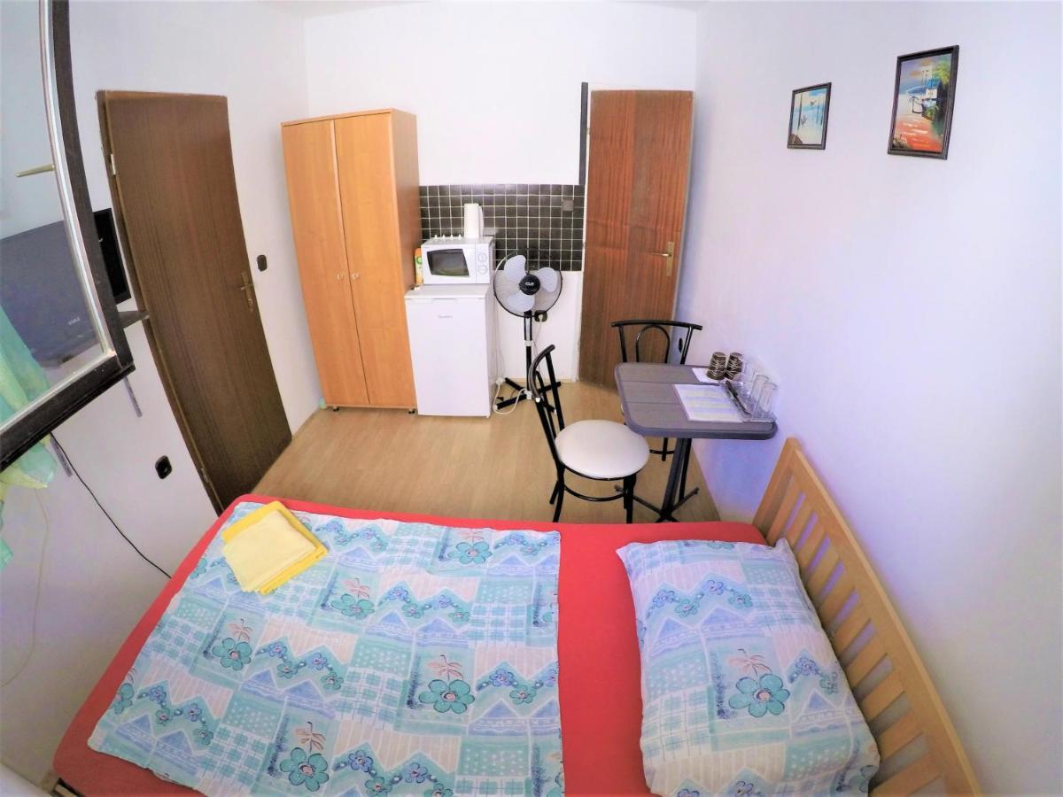 Apartments And Rooms By The Sea Bibinje, Zadar - 6199 外观 照片
