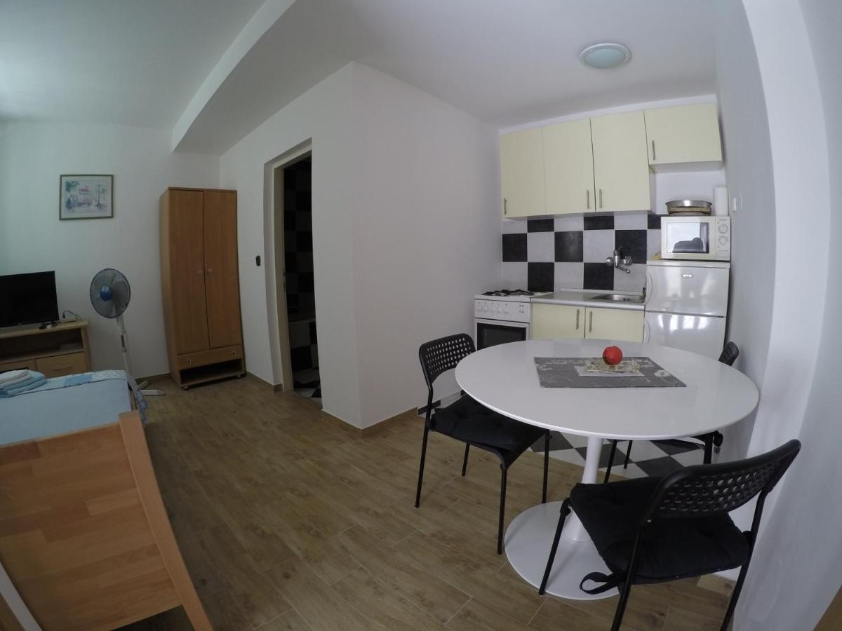 Apartments And Rooms By The Sea Bibinje, Zadar - 6199 外观 照片